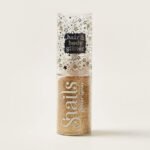 A pack of glitter hair and body spray to add shine and shine to the look.